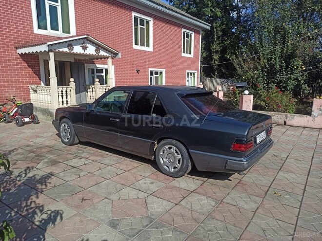 Mercedes 230 E 1992, 455,420 km - 2.3 l - Masallı
