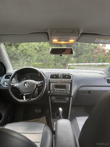Volkswagen Polo 2018, 110,000 km - 1.6 л - Bakı