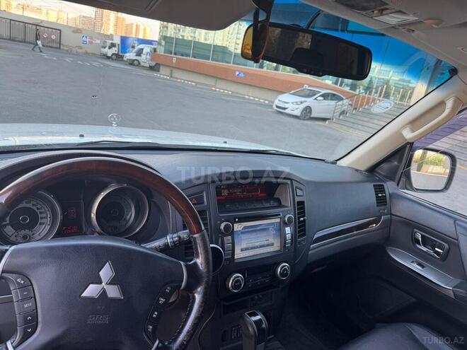 Mitsubishi Pajero 2013, 228,000 km - 3.5 l - Bakı