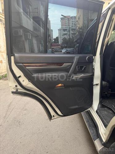 Mitsubishi Pajero 2013, 228,000 km - 3.5 l - Bakı
