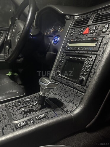 Mercedes E 240 2001, 310,000 km - 2.4 l - Bakı