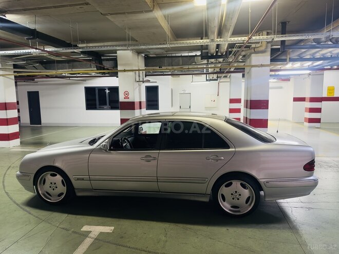 Mercedes E 240 2001, 310,000 km - 2.4 l - Bakı