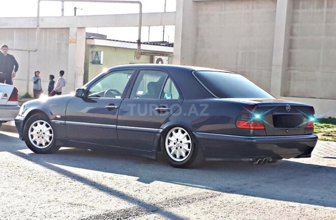 Mercedes C 220 1996, 222,700 km - 2.2 л - Gəncə