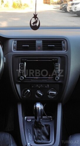 Volkswagen Jetta 2015, 188,293 km - 1.8 l - Bakı