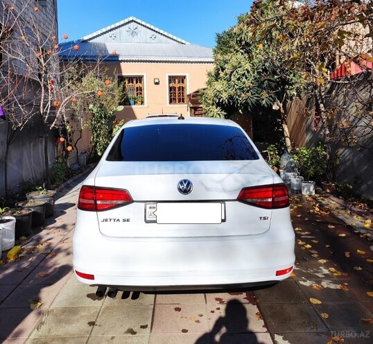 Volkswagen Jetta 2015, 188,293 km - 1.8 l - Bakı