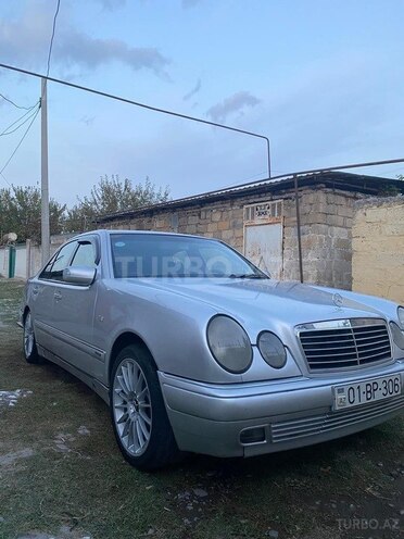 Mercedes E 320 1998, 380,000 km - 3.2 l - Bakı