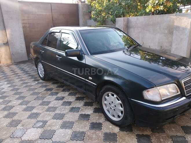 Mercedes C 200 1999, 420,000 km - 2.2 l - Bakı
