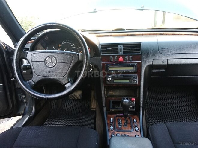 Mercedes C 200 1999, 420,000 km - 2.2 l - Bakı