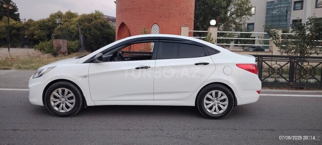 Hyundai Accent 2013, 24,897 km - 1.4 l - Qazax