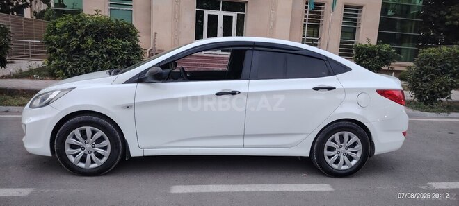 Hyundai Accent 2013, 24,897 km - 1.4 l - Qazax