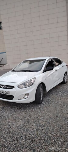 Hyundai Accent 2013, 24,897 km - 1.4 l - Qazax