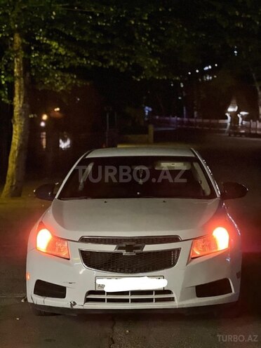 Chevrolet Cruze 2012, 317,000 km - 1.4 л - Quba