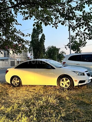 Chevrolet Cruze 2012, 317,000 km - 1.4 л - Quba