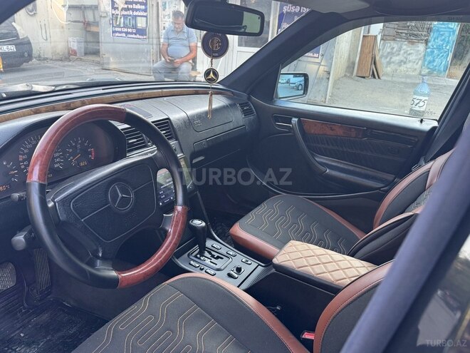 Mercedes C 240 1997, 352,588 km - 2.4 l - Bakı