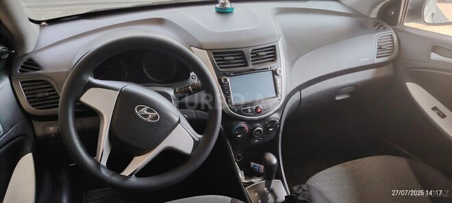 Hyundai Accent 2013, 24,897 km - 1.4 l - Qazax