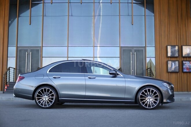 Mercedes E 220 d 2017, 197,000 km - 2.0 l - Bakı