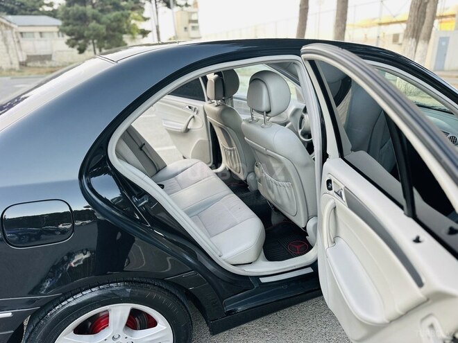 Mercedes C 200 2006, 214,411 km - 1.8 л - Sumqayıt