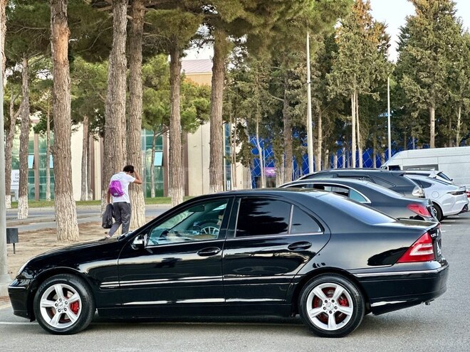 Mercedes C 200 2006, 214,411 km - 1.8 л - Sumqayıt