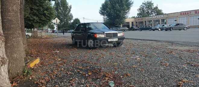 Mercedes 190 1989, 400,000 km - 2.0 l - Qəbələ
