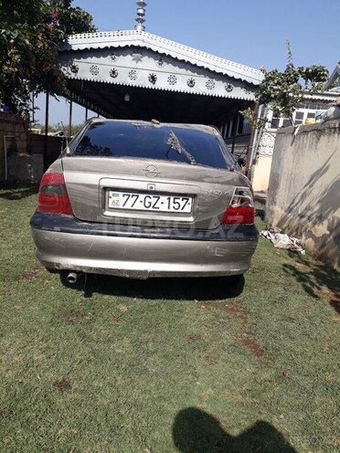 Opel Vectra 1997, 208,500 km - 2.0 l - Sabirabad