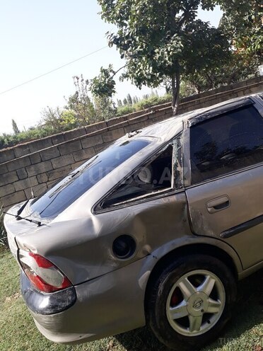 Opel Vectra 1997, 208,500 km - 2.0 l - Sabirabad