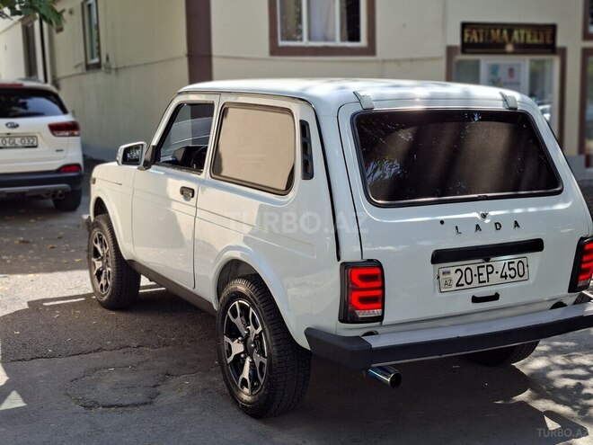 LADA (VAZ) Niva 2015, 200,000 km - 1.7 l - Zaqatala