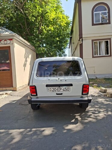 LADA (VAZ) Niva 2015, 200,000 km - 1.7 l - Zaqatala