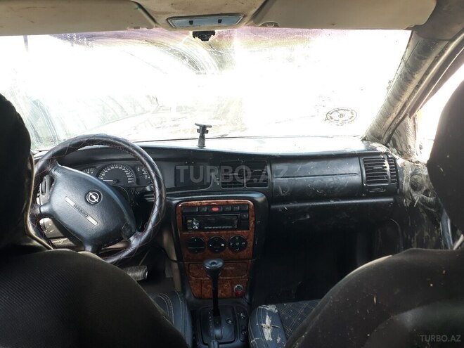 Opel Vectra 1997, 208,500 km - 2.0 l - Sabirabad