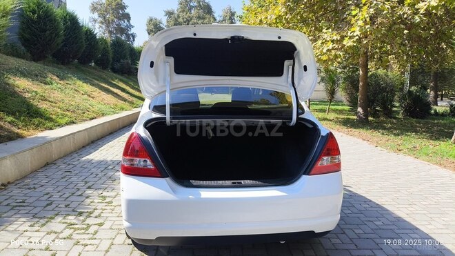 Nissan Tiida 2012, 186,000 km - 1.5 l - Bərdə