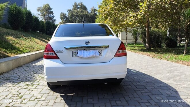 Nissan Tiida 2012, 186,000 km - 1.5 l - Bərdə
