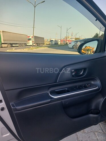 Toyota Aqua 2018, 70,000 km - 1.5 л - Bakı