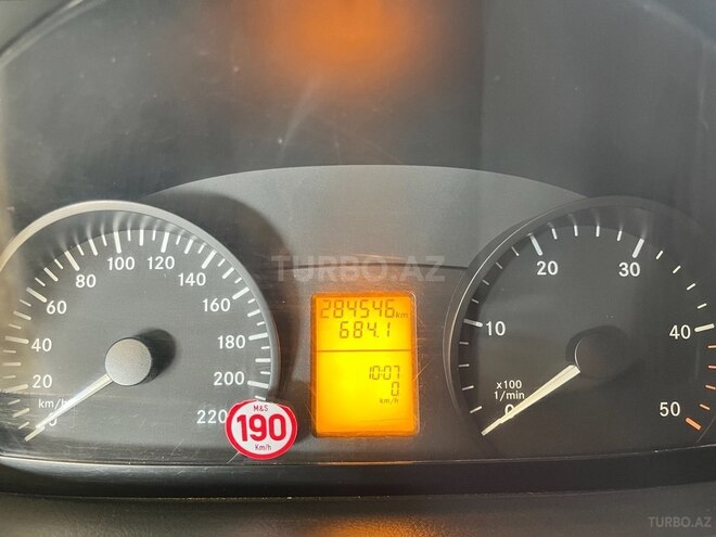 Mercedes Vito 111 2010, 284,500 km - 2.2 л - Beyləqan