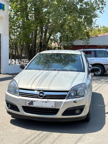 Opel Astra 2006, 286,000 km - 1.3 l - Astara