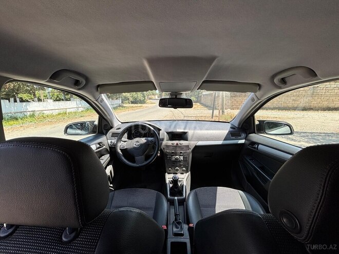 Opel Astra 2006, 286,000 km - 1.3 l - Astara