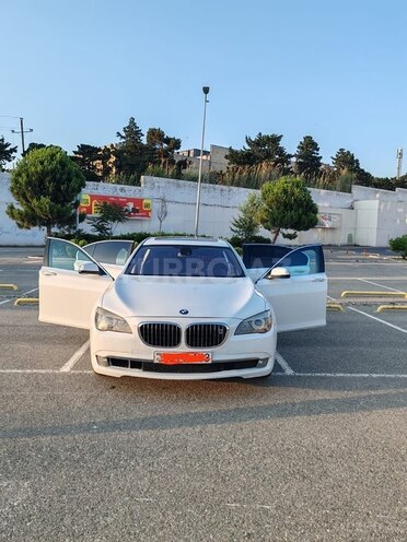 BMW 750 2008, 272,000 km - 4.4 l - Bakı