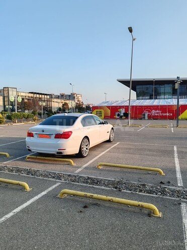 BMW 750 2008, 272,000 km - 4.4 l - Bakı