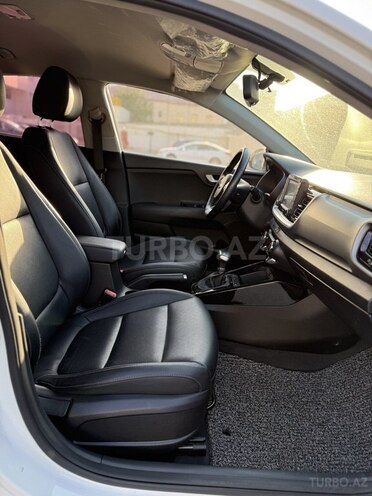 Kia Stonic 2018, 167,000 km - 1.6 l - Bakı