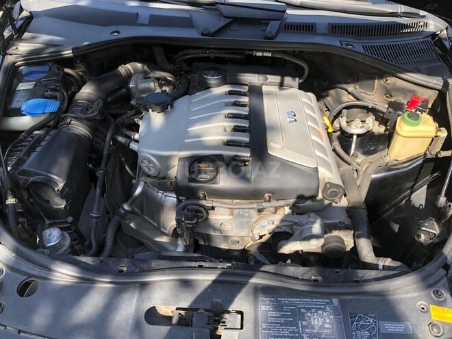 Volkswagen Touareg 2005, 255,106 km - 3.2 л - Göygöl