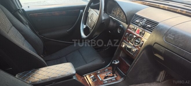 Mercedes C 200 1998, 303,000 km - 2.0 л - Bakı