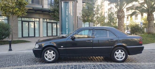 Mercedes C 200 1998, 303,000 km - 2.0 л - Bakı