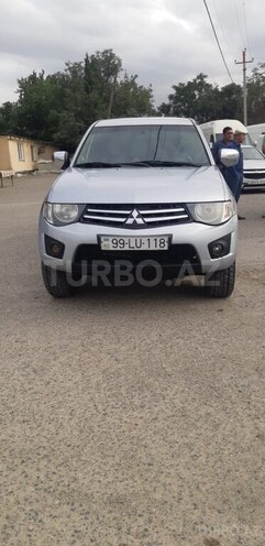 Mitsubishi L200 2011, 218,800 km - 2.5 l - Gəncə