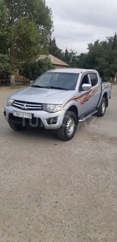 Mitsubishi L200 2011, 218,800 km - 2.5 l - Gəncə