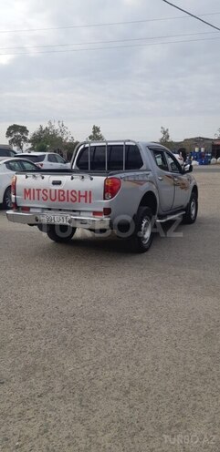 Mitsubishi L200 2011, 218,800 km - 2.5 l - Gəncə