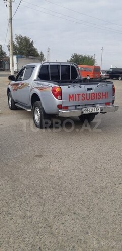 Mitsubishi L200 2011, 218,800 km - 2.5 l - Gəncə