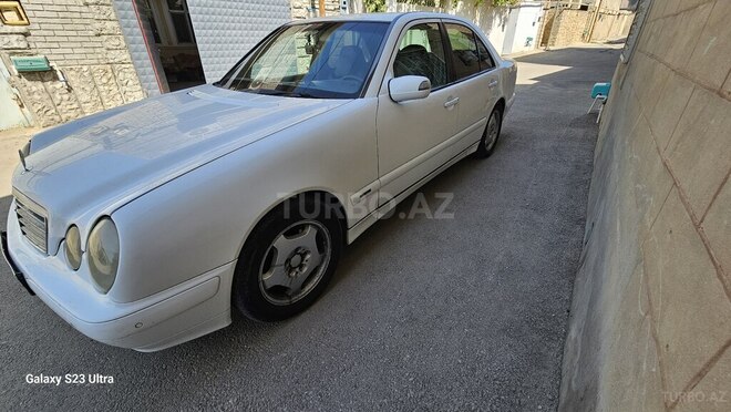 Mercedes E 270 2001, 350,000 km - 2.7 l - Bakı