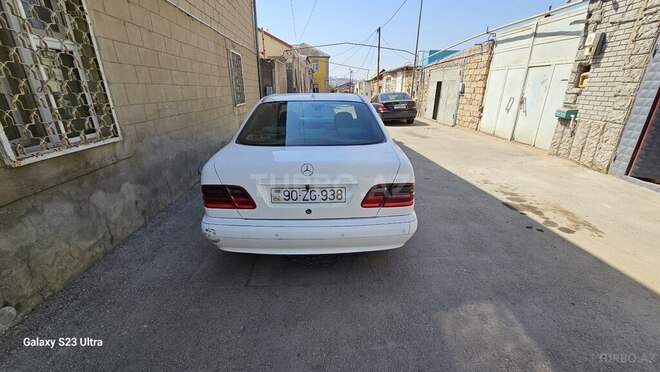 Mercedes E 270 2001, 350,000 km - 2.7 l - Bakı
