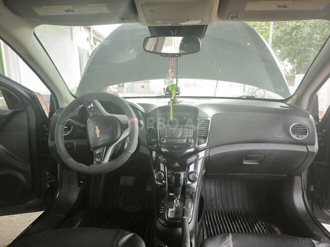 Chevrolet Cruze 2013, 382,566 km - 1.4 l - Neftçala