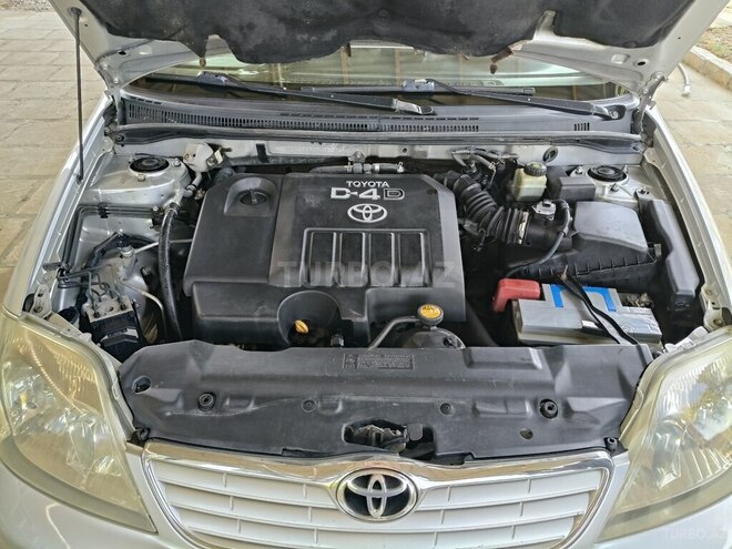 Toyota Corolla 2006, 272,325 km - 1.4 l - Neftçala