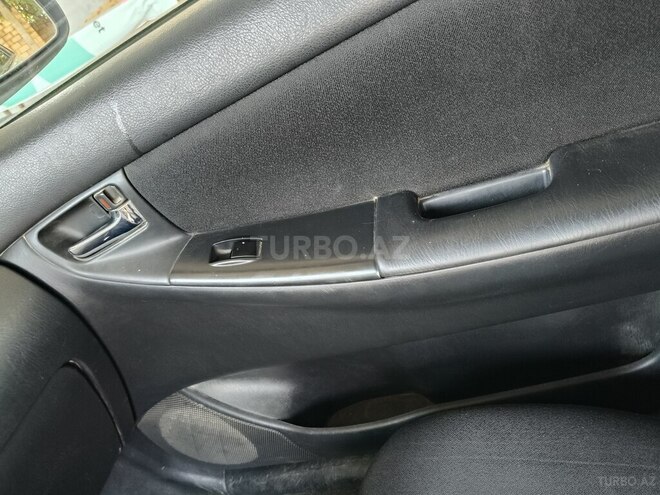 Toyota Corolla 2006, 272,325 km - 1.4 l - Neftçala