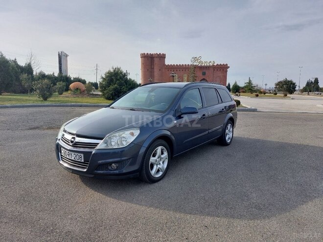 Opel Astra 2007, 320,000 km - 1.4 l - Naftalan